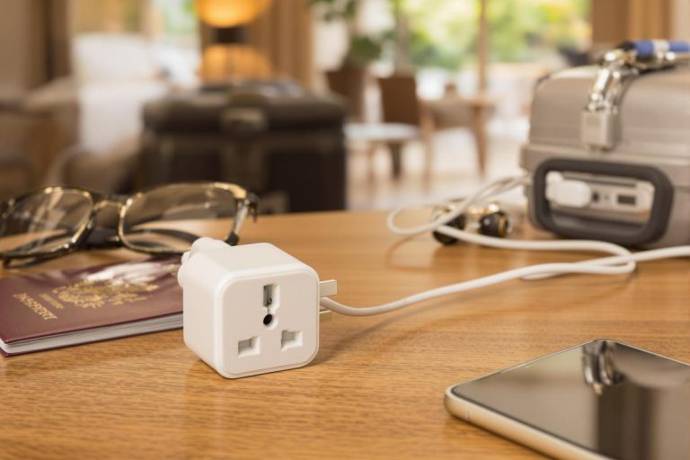 Adattatore da viaggio dall'Inghilterra all'Europa - Bianco - Zenitech