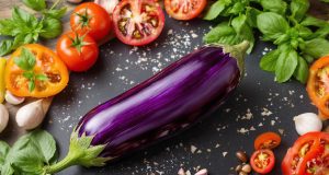 Scopri 5 modi sorprendenti per cucinare le melanzane e dimenticare la solita ratatouille