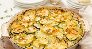 Scopri il segreto del gratin di zucchine e patate al formaggio di capra: un comfort food irresistibile!