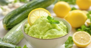 Sorbet di zucchina e limone: scopri il dessert estivo che sorprenderà tutti!
