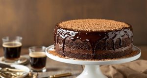 Scopri il segreto del torta al cioccolato più soffice: un ingrediente sorprendente che la rende irresistibile!