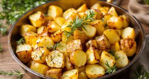 Ecco il segreto per ottenere patate arrosto croccanti fuori e morbide dentro: scopri come!