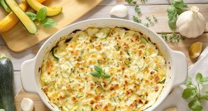 Gratin di zucchine cremoso in 15 minuti: scopri il segreto di questo piatto veloce e goloso!