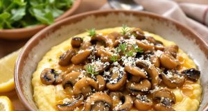 Polenta cremosa al parmigiano e funghi: scopri il segreto per un gusto avvolgente!