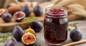 Scopri il segreto della confettura di fichi: un sapore estivo che dura tutto l’inverno