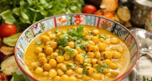 Scopri perché il curry di ceci al latte di cocco è il tuo nuovo comfort food da non perdere!